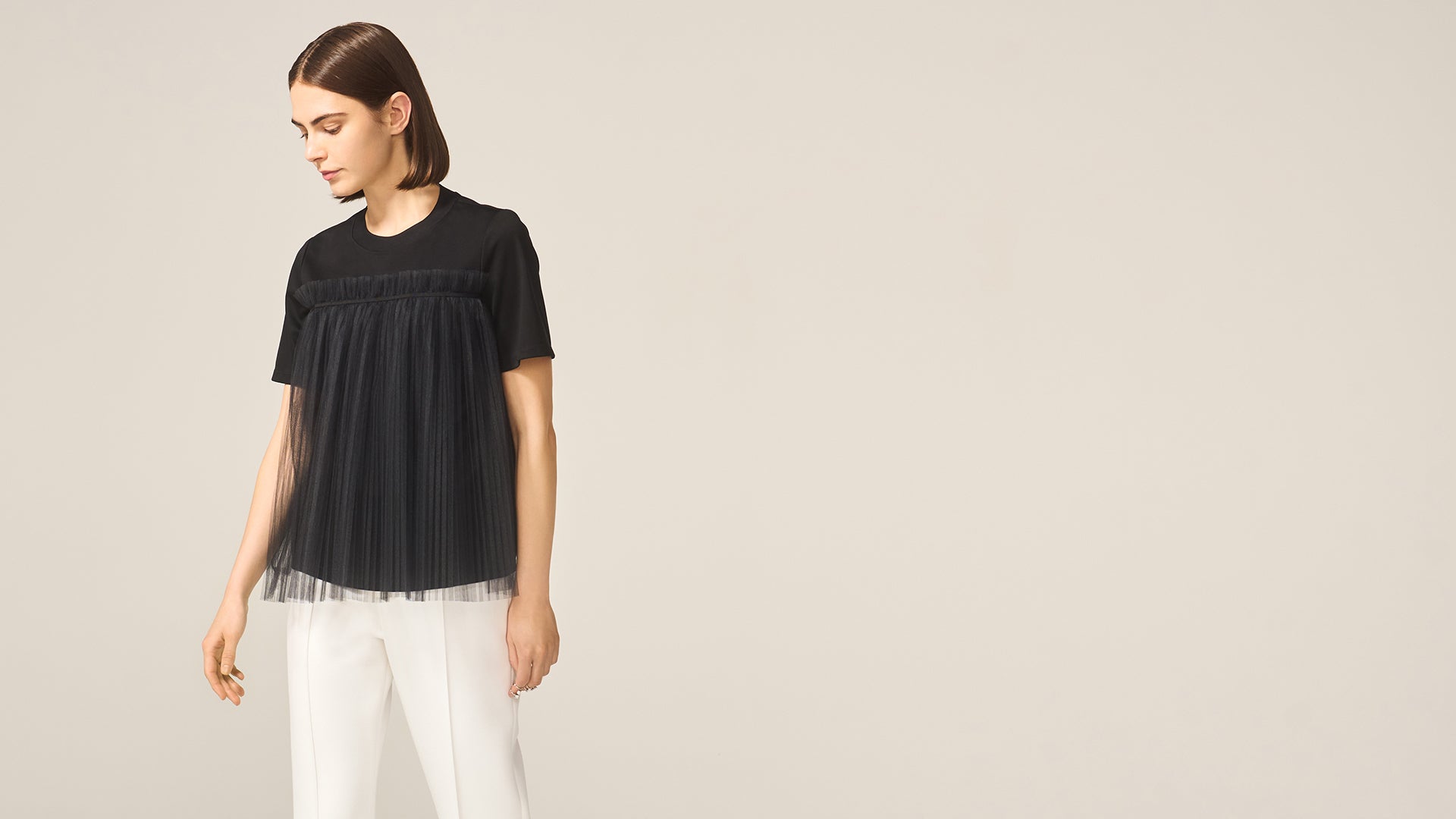 Black Juliet T-Shirt: hero banner