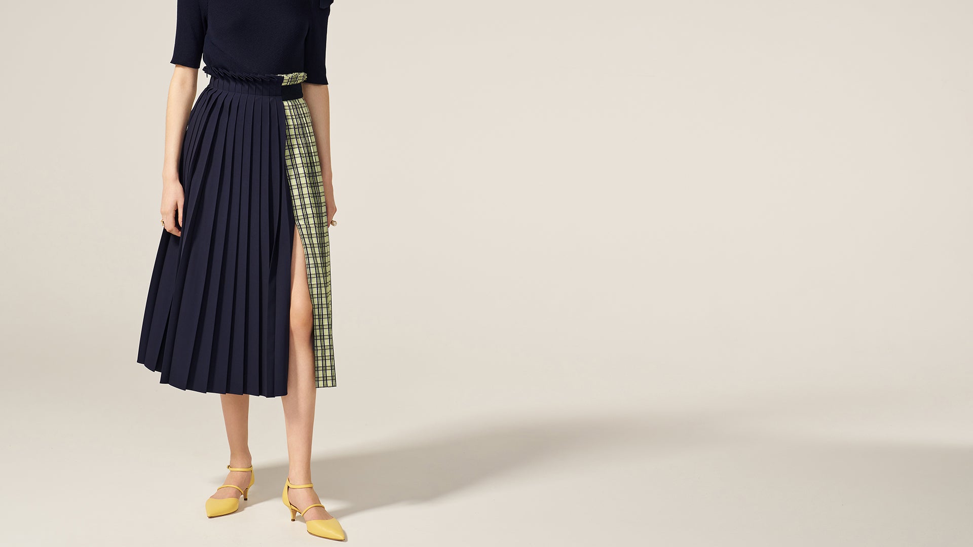 Navy Graf Skirt: hero banner