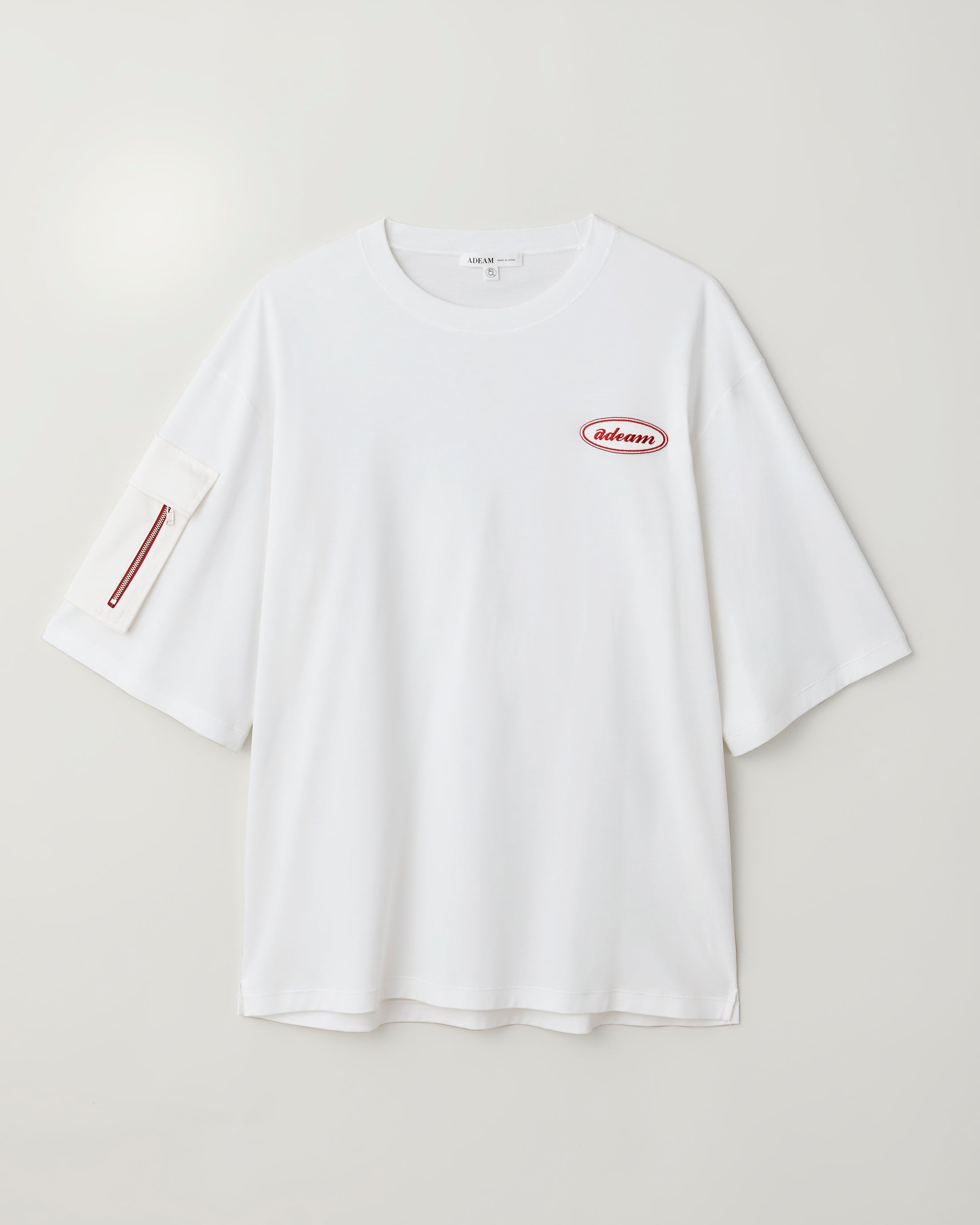ホワイト レトロ ロゴ Tシャツ: additional content image block 3