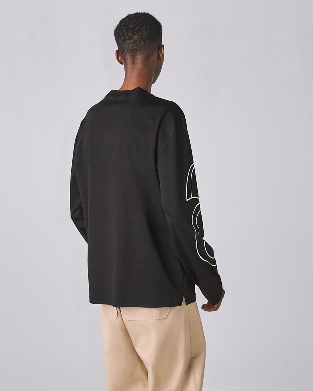 ブラック エアウォーク ロングTシャツ: additional content image block 1