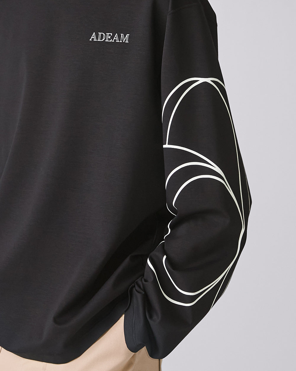 ブラック エアウォーク ロングTシャツ: additional content image block 2