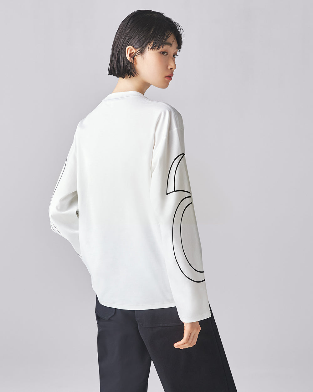 ホワイト エアウォーク ロングTシャツ: additional content image block 1