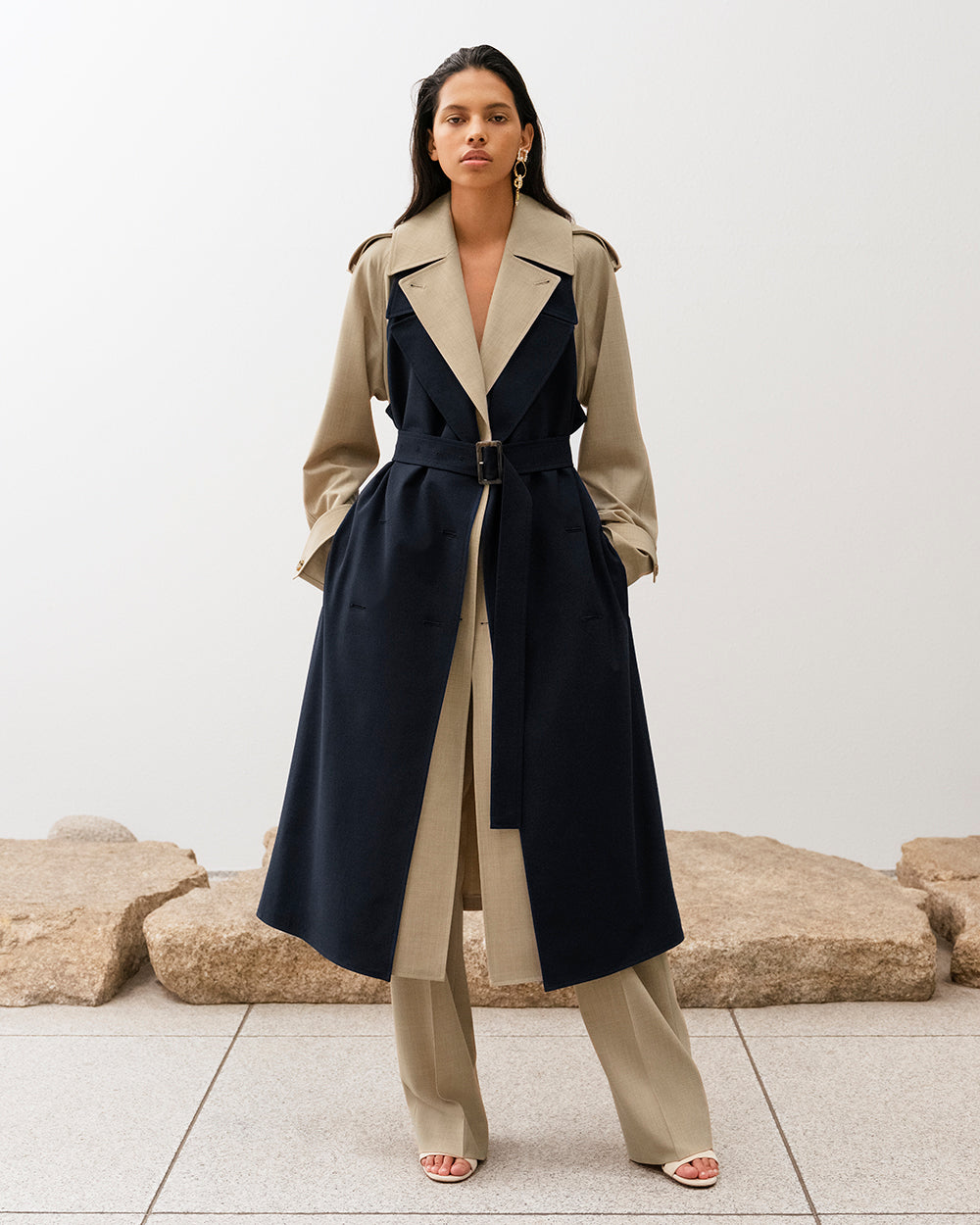 Beige x Navy Bricolage Trench Coat: additional content image block 5