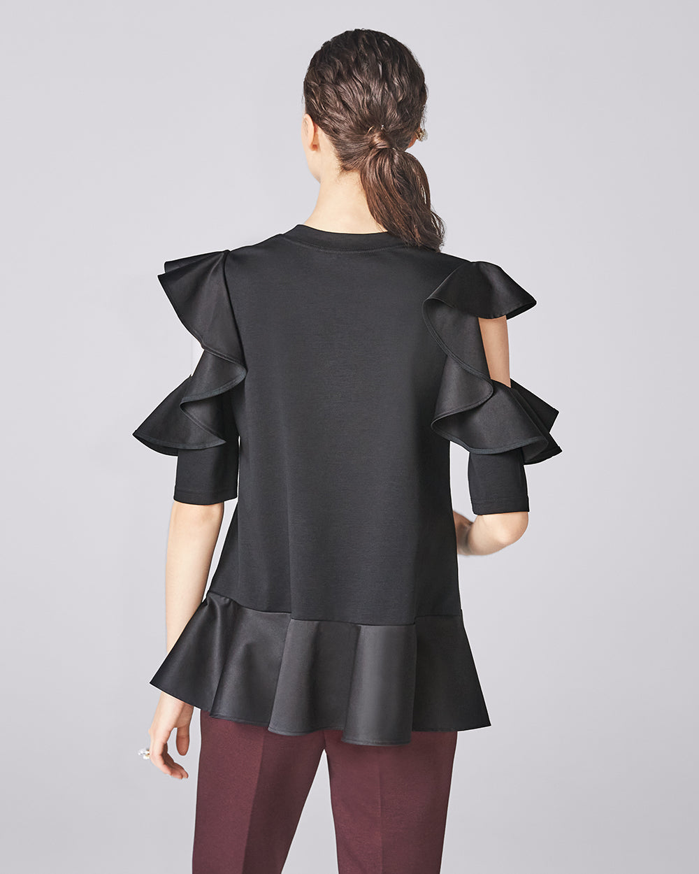 chandelier-t-shirt-in-black
